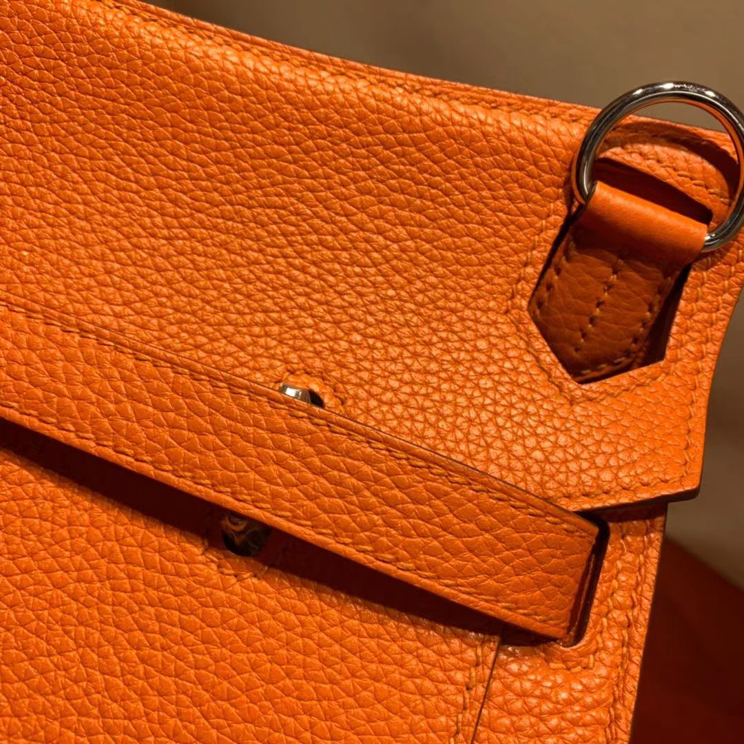 Dyeing leather of Direct Orange Sk93
